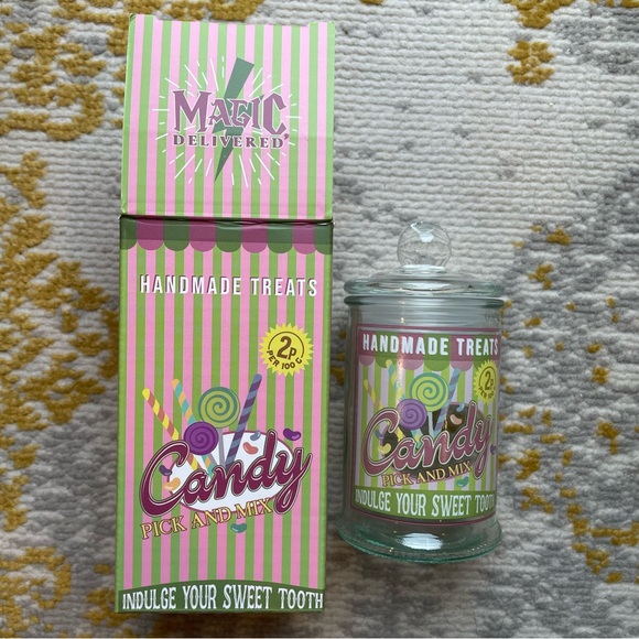 Harry Potter 'Magic Delivered' Pick & Mix Candy Jar - Picture 2 of 11